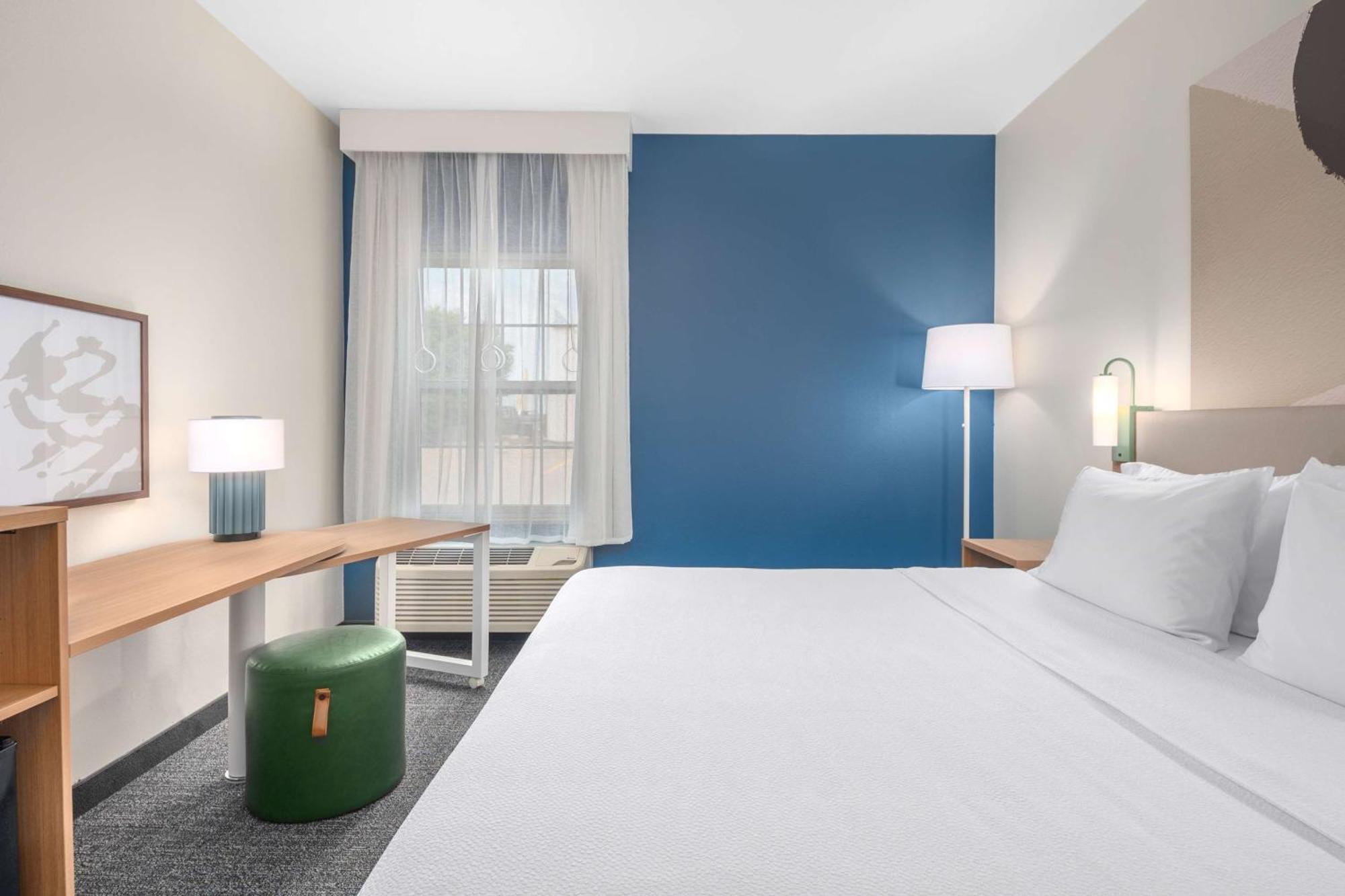 Spark By Hilton Minot Buitenkant foto